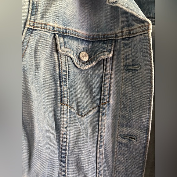 Vintage Distressed GAP Blue Jean Jacket Classic Denim Style - Picture 4 of 9
